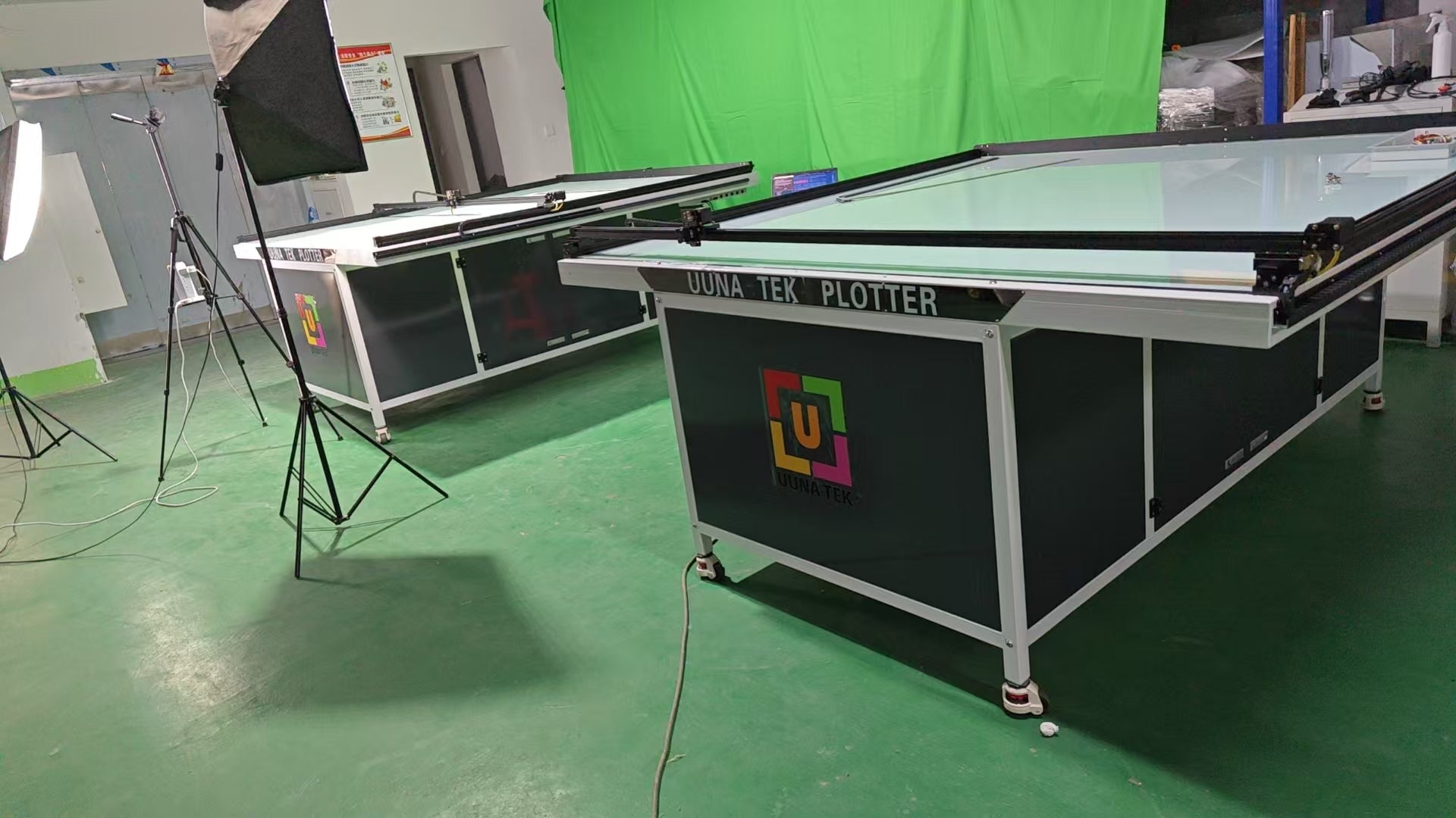 UUNA TEK 3.0 - 2X1.25M/2X2M/2X4Mサイズ 事前組立済み高級オールインワンペンプロッタードローイングロボット・描画機械